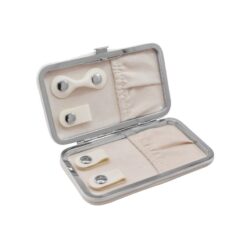 Porta joyas color crema cartera