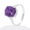 Anillo de plata 925 diseño solitario, con circonio ovalado en color morado